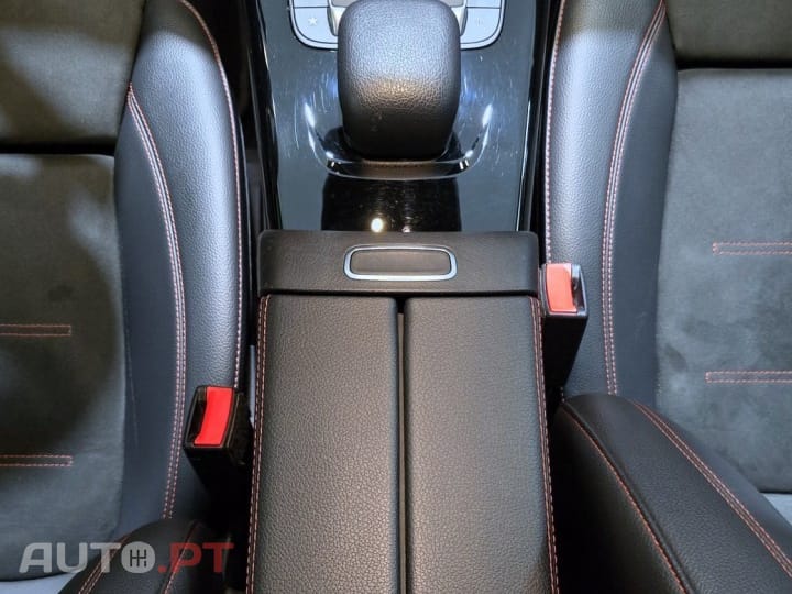 Mercedes-Benz A 180 7G-DCT AMG Line