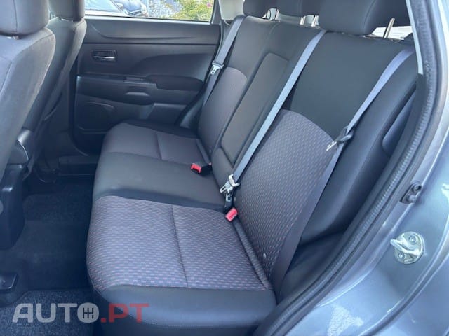 Mitsubishi ASX 1.6 MIVEC Intense Connect Edition