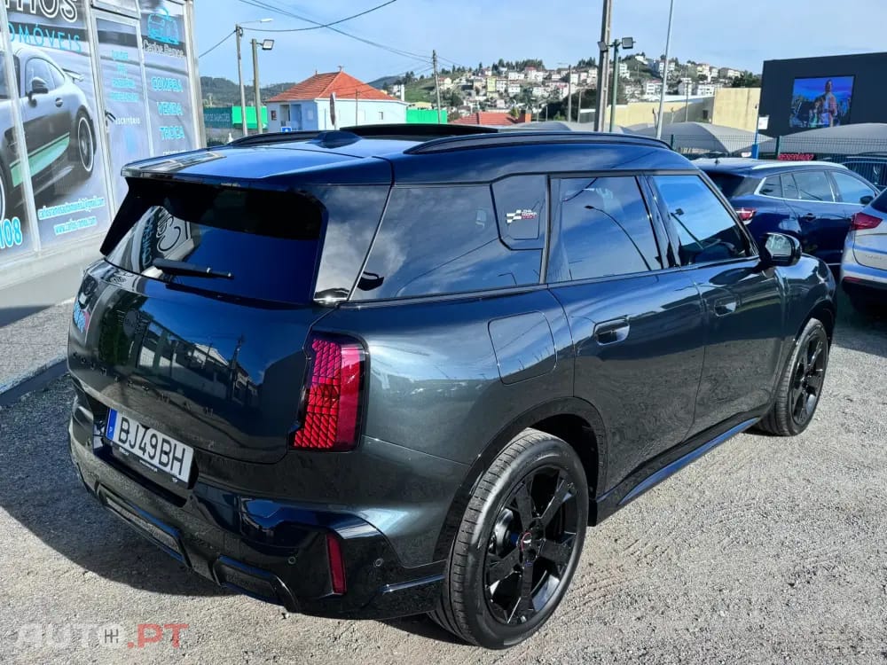 MINI Countryman John Cooper Works Auto