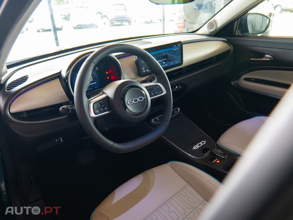 Fiat 600 1.2 Hybrid La Prima