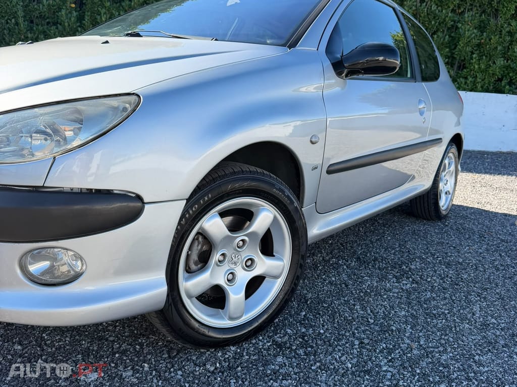 Peugeot 206 1.6 GTi