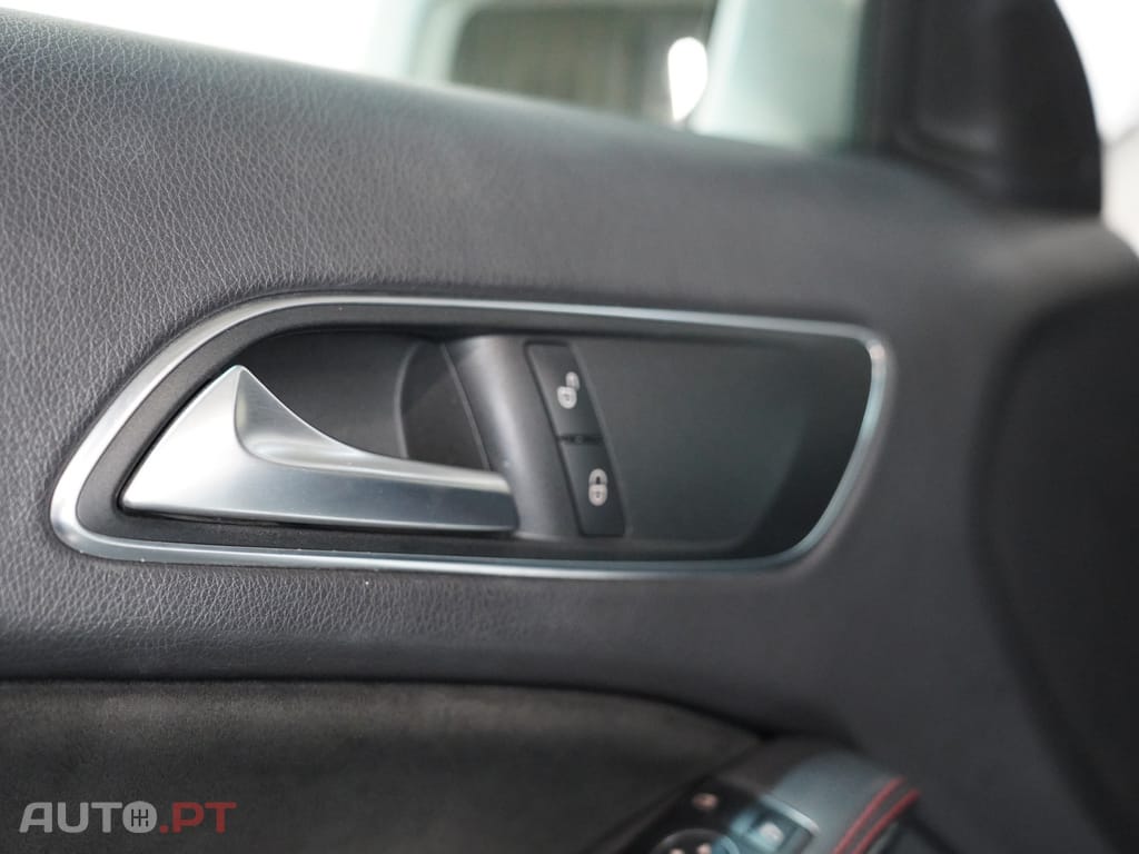 Mercedes-Benz GLA 180 CDi AMG Line