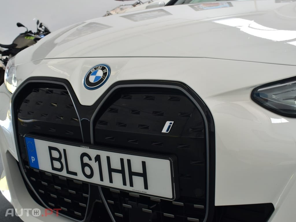 BMW i4 eDrive40 Pack M