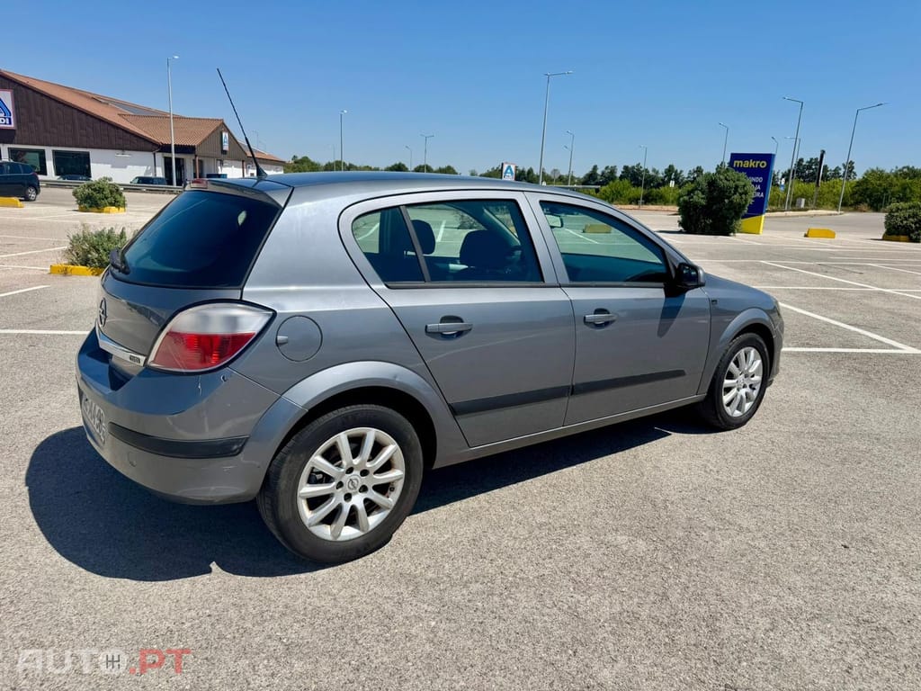 Opel Astra Elegance