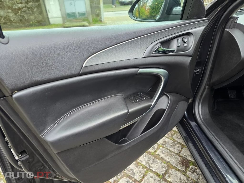 Opel Insignia 1.6 CDTi Cosmo S/S J17