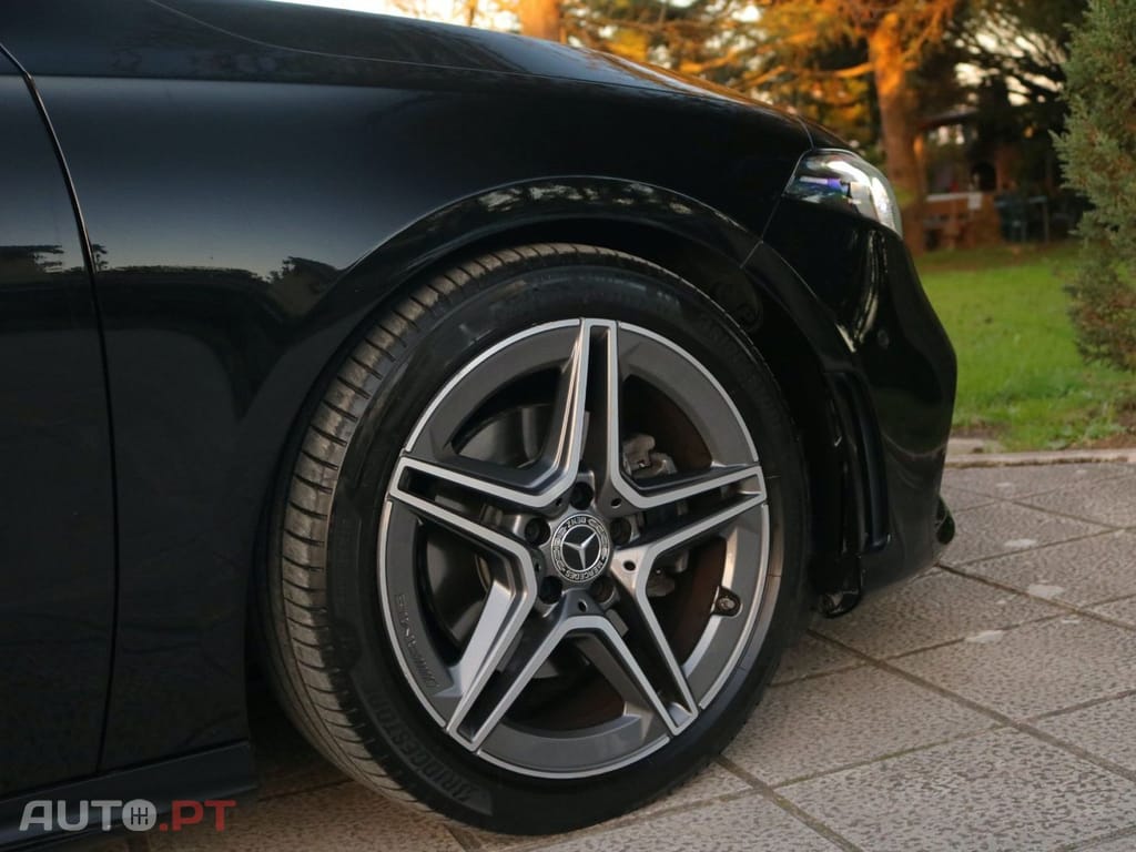 Mercedes-Benz A 160 d AMG Line