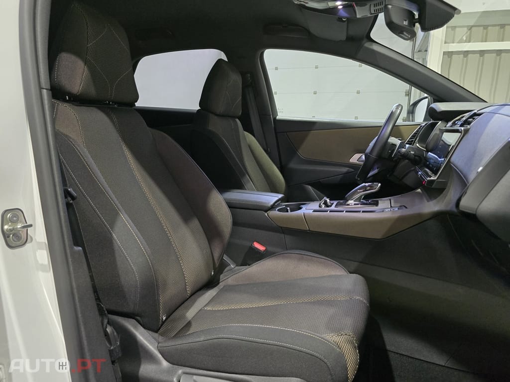 DS DS7 Crossback E-Tense Bastille+ EAT8