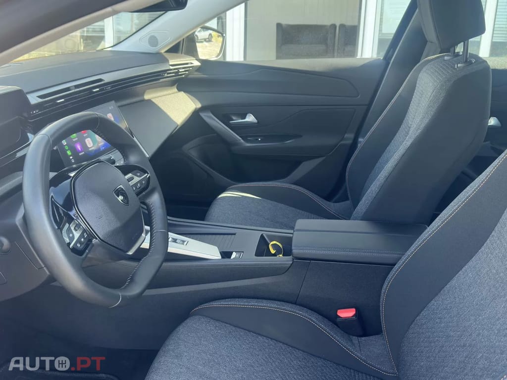 Peugeot E-308 54 kWh E-Style