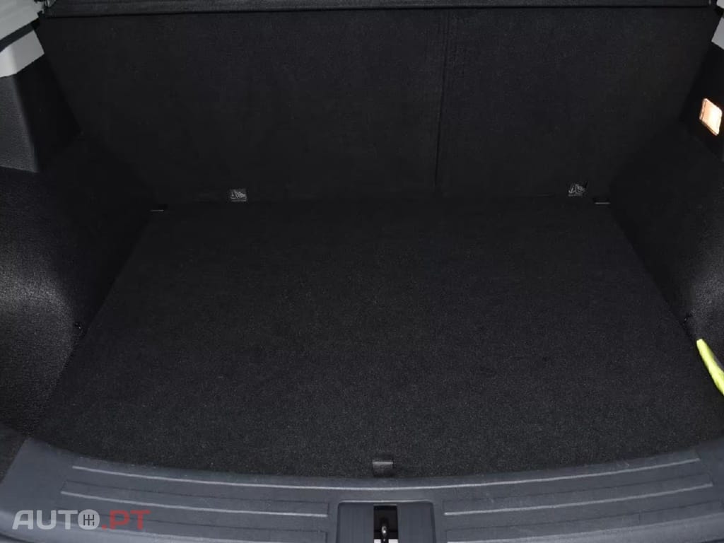 MG ZS Luxury I.V.A DEDUTIVEL