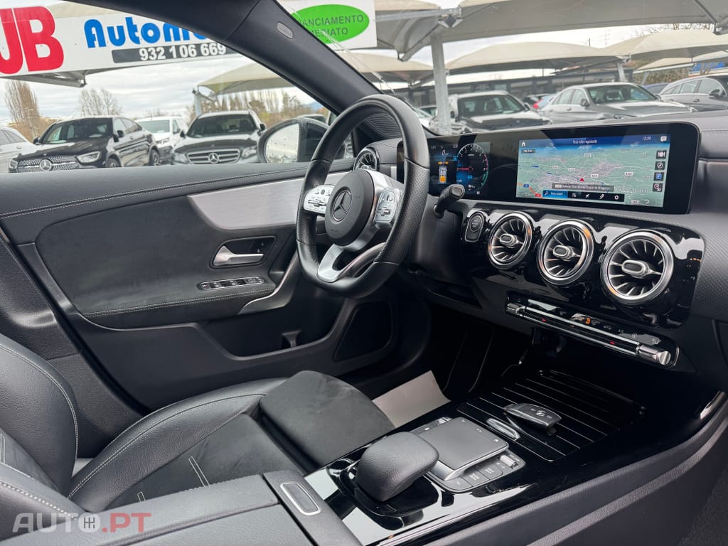 Mercedes-Benz A 250 e AMG Line