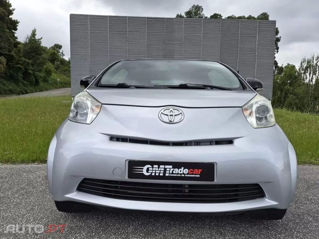 Toyota iQ 1.0 VVT-i Essential+AC
