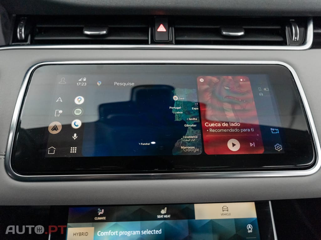 Land Rover Evoque 1.5 P300e AWD R-Dynamic S Auto