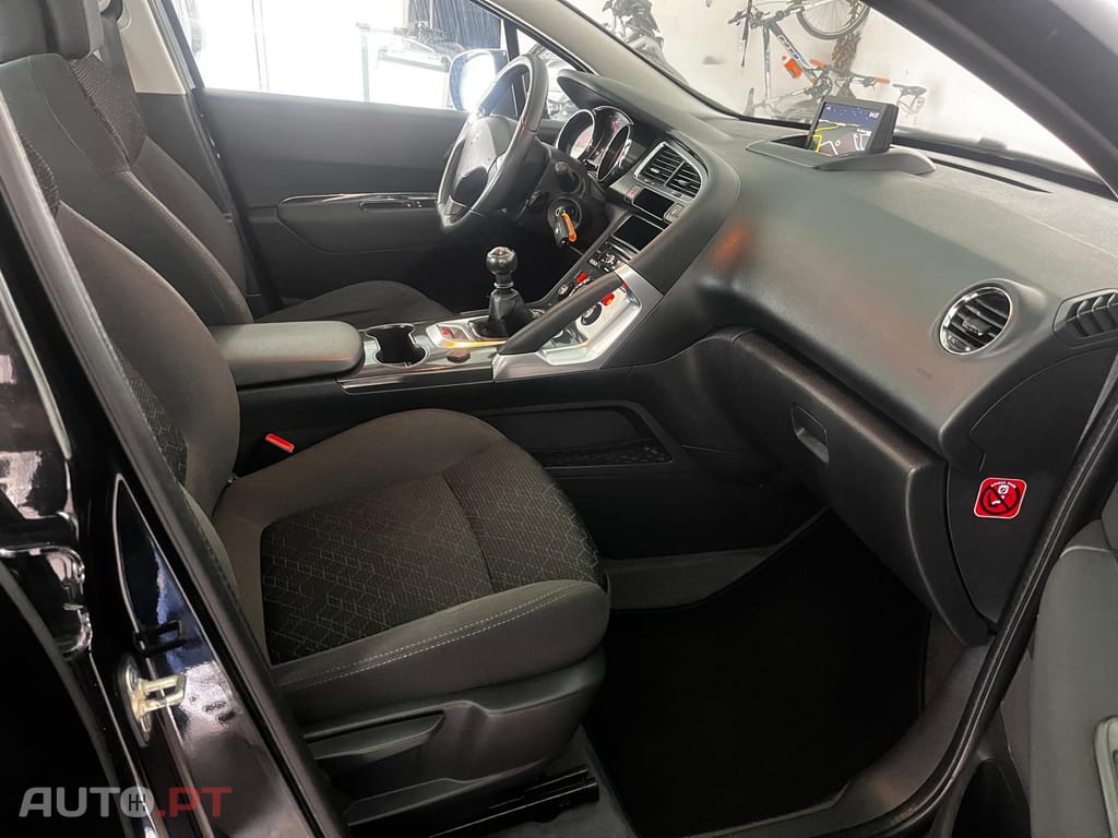 Peugeot 3008 Style 1.6HDI