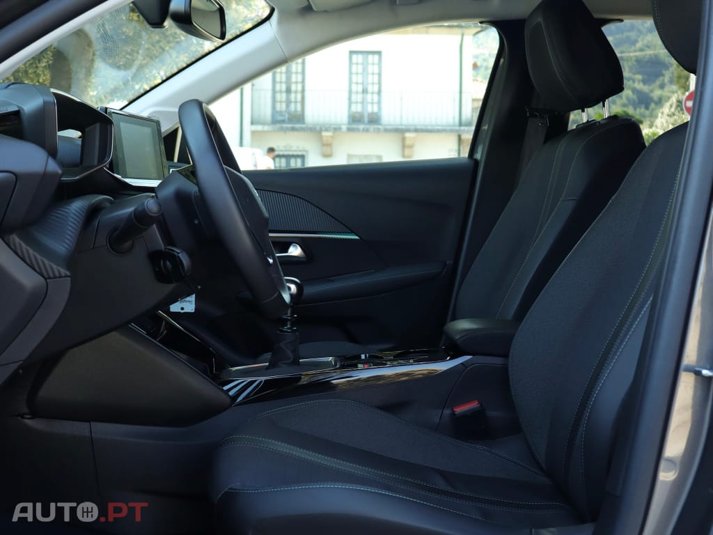 Peugeot 208 1.2 PureTech Allure Pack