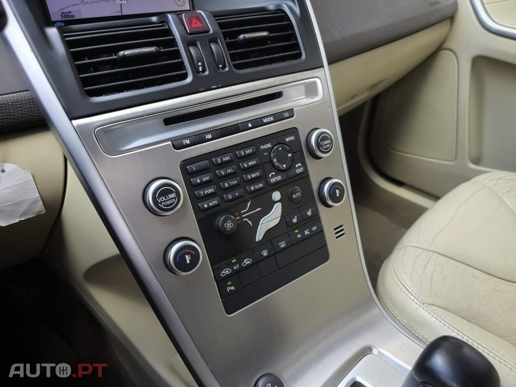 Volvo XC60 2.4 D Momentum Geartronic