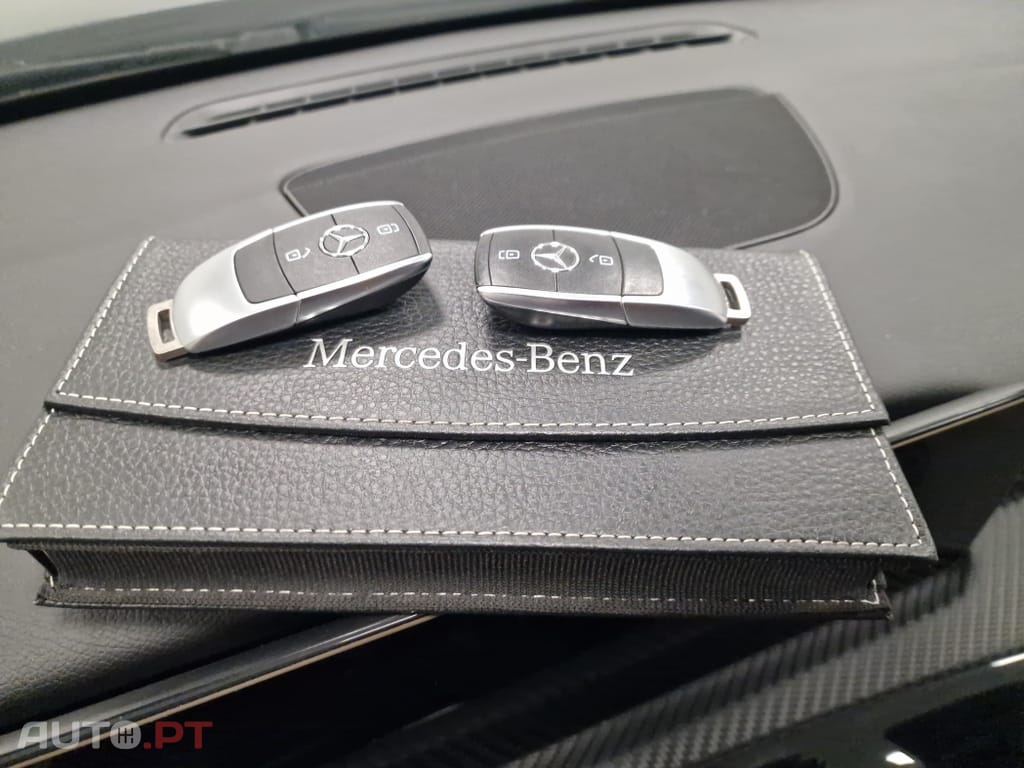Mercedes-Benz A 250 E STYLE PLUS Hibrido Plug-In