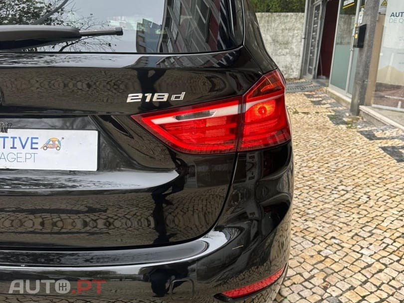 BMW 218 d Advantage