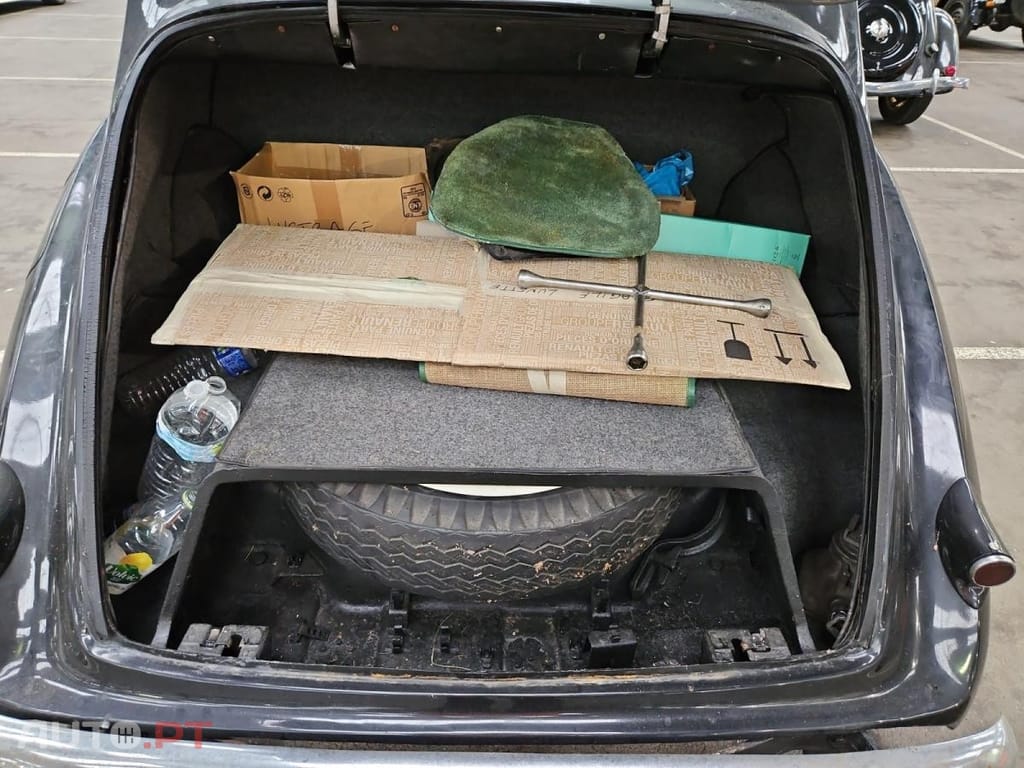 Rolls Royce Silver Dawn Silver