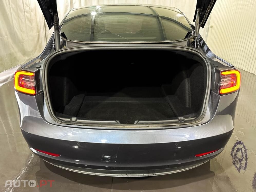 Tesla Model 3 Long Range AWD Dual Motor
