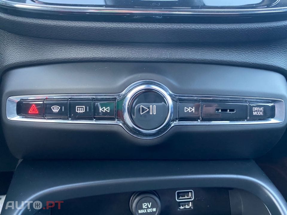 Volvo XC40 1.5 T4 PHEV Inscription