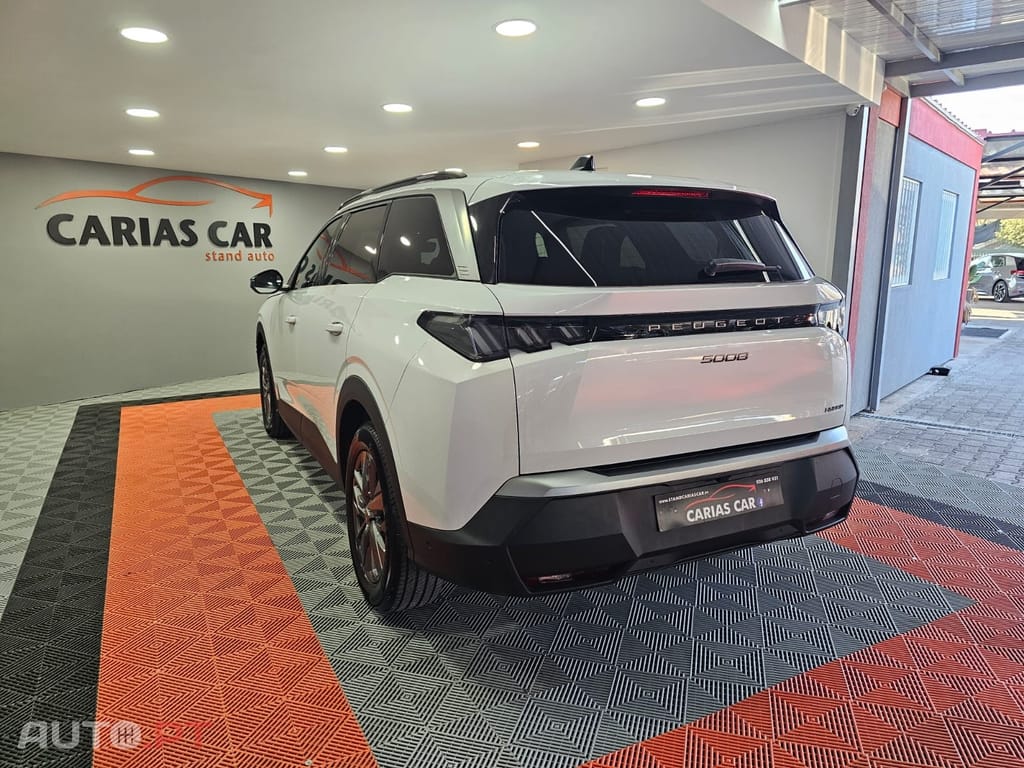 Peugeot 5008 ALLURE HYBRID E-DCS6