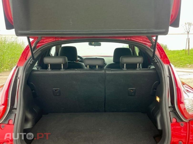 Nissan Juke 1.5 dCi N-Connecta P.Ext.2 Detroit Red