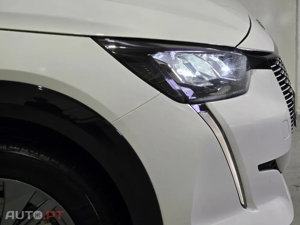 Peugeot E-208 50 kWh SE Style