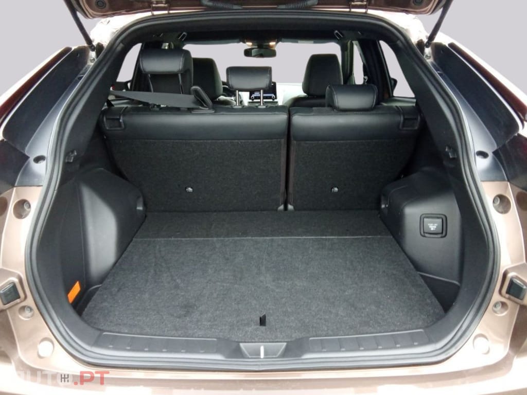 Mitsubishi Eclipse Cross I.V.A DEDUTÍVEL Plug-In Hybrid 4WD