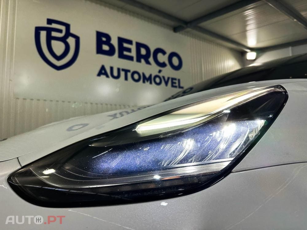 Tesla Model 3 Long-Range Dual Motor AWD