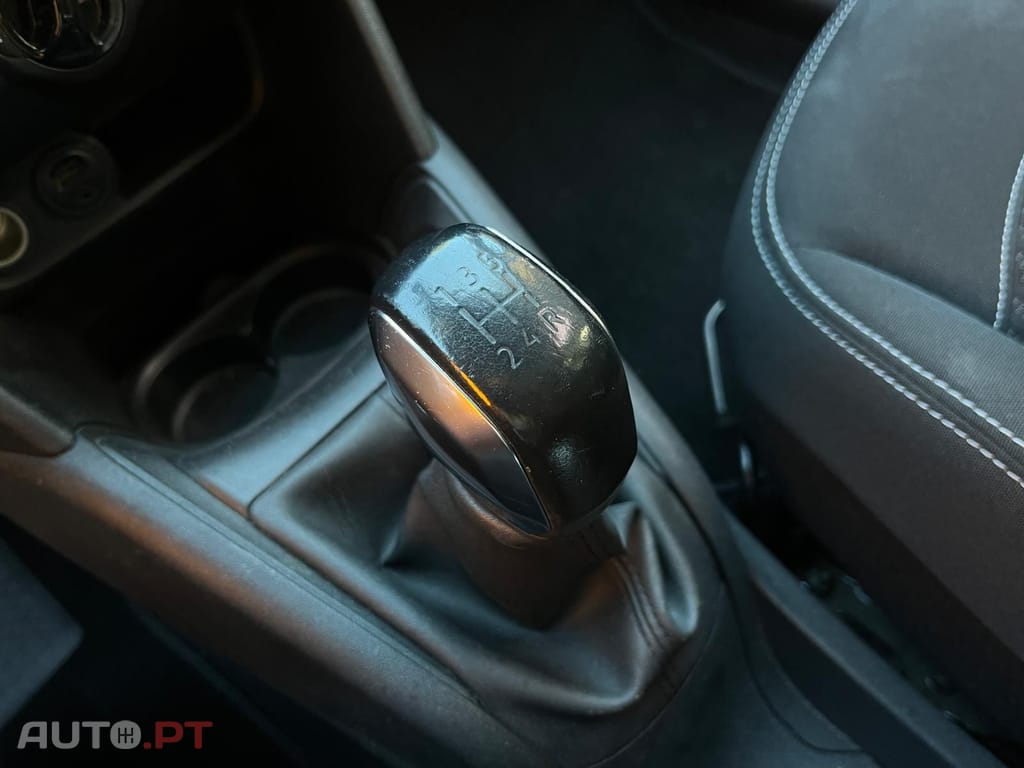 Peugeot 208  1.2 VTi Style