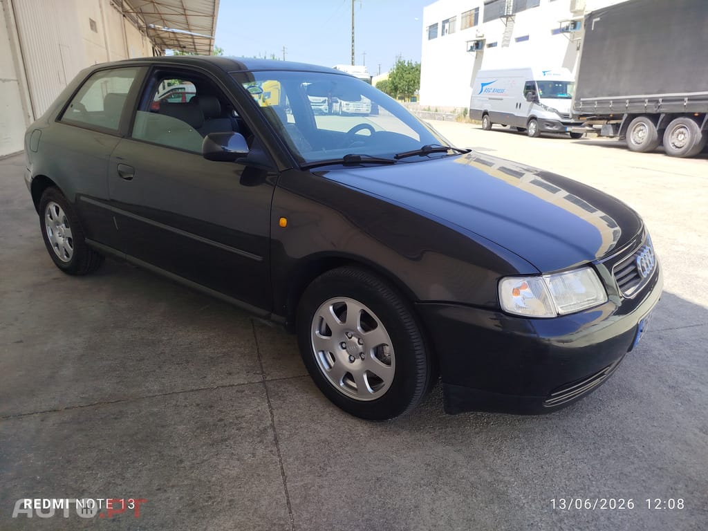 Audi A3 1,9 TDI 110 Cv's Sport Nacional