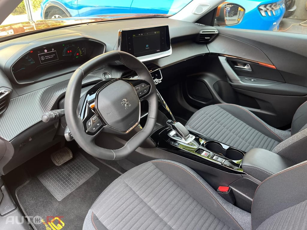 Peugeot E-2008 I.V.A DEDUTÍVEL Active