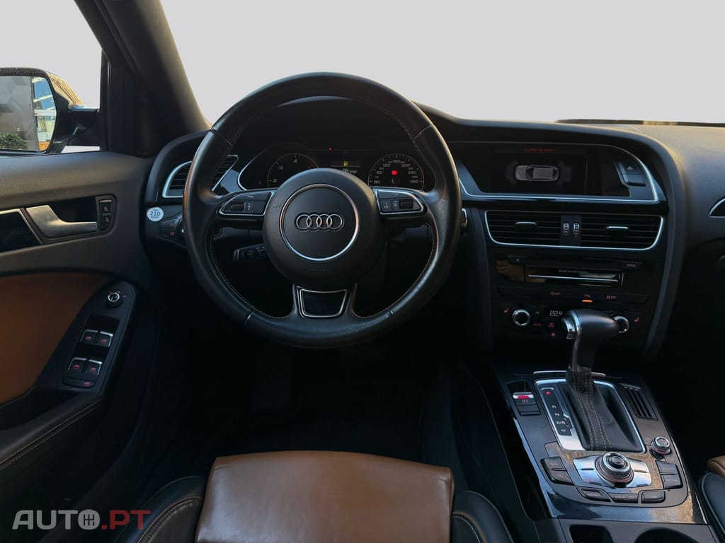 Audi A4 Avant 2.0 TDI SPORT S-TRONIC