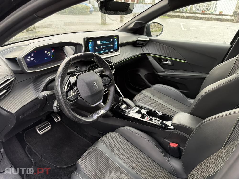 Peugeot E-208 50 kWh GT Pack