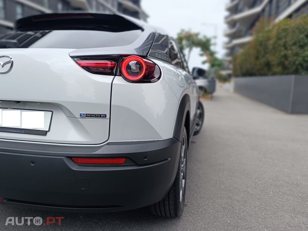 Mazda CX-30 e-SKYACTIV Makoto Urban Expression