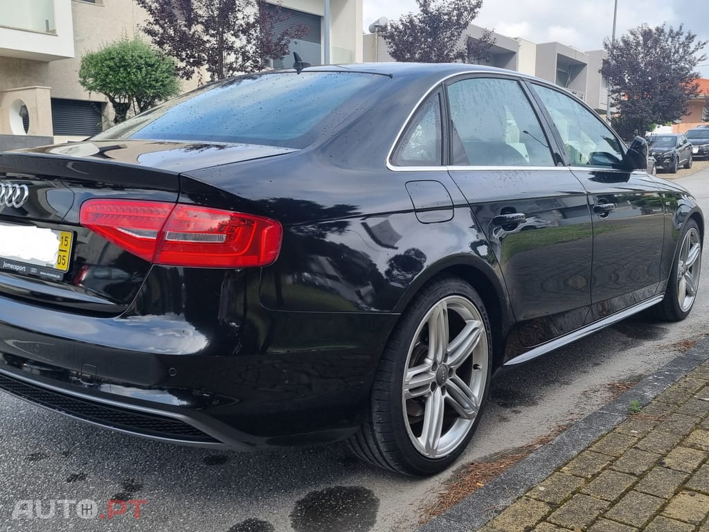 Audi A4 2.0 TDI multitronic S-line