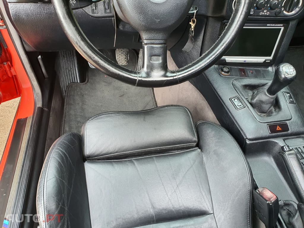 BMW M3 COUPE - 285CV