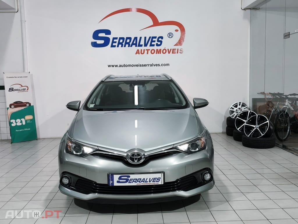 Toyota Auris Touring Sports 1.4 D-4D Comfort+Pack Sport