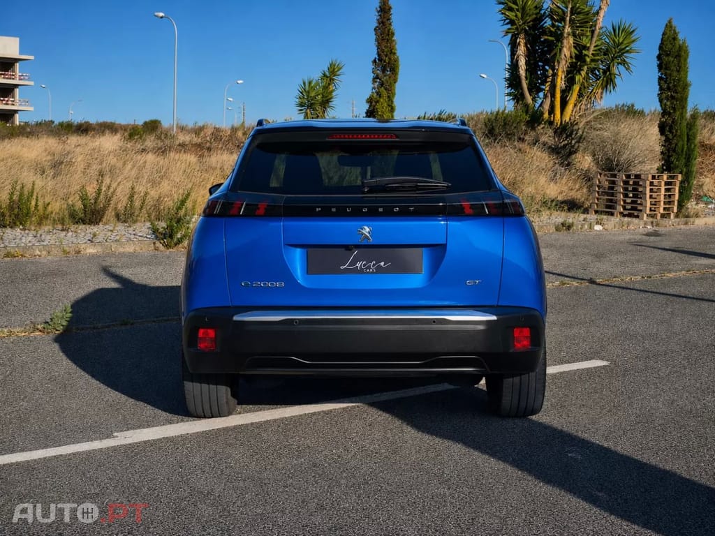 Peugeot E-2008 50 kWh GT Pack