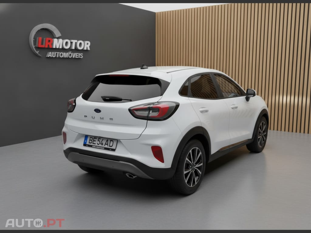 Ford Puma 1.0 EcoBoost MHEV Titanium