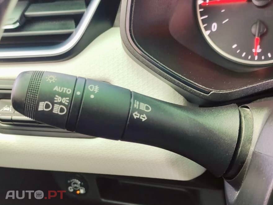 Renault Clio 1.0 TCe Limited Bi-Fuel