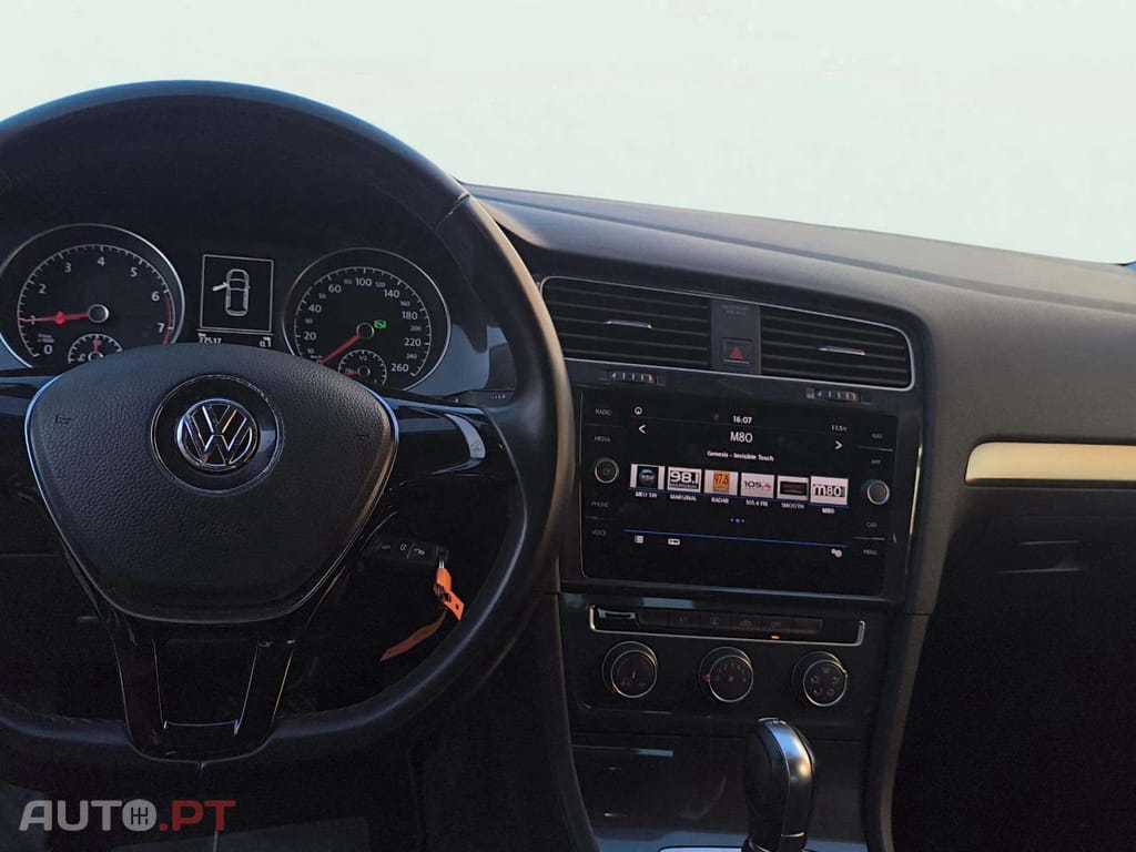 Volkswagen Golf 1.0 TSI BlueMotion DSG Trendline