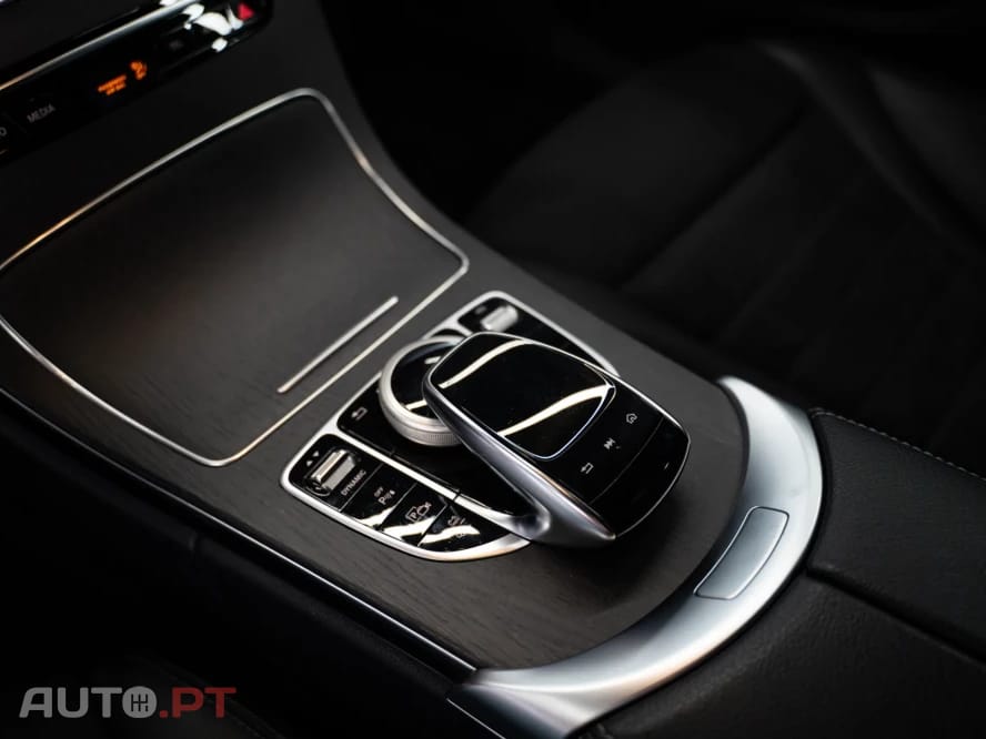 Mercedes-Benz C 300 e AMG Line