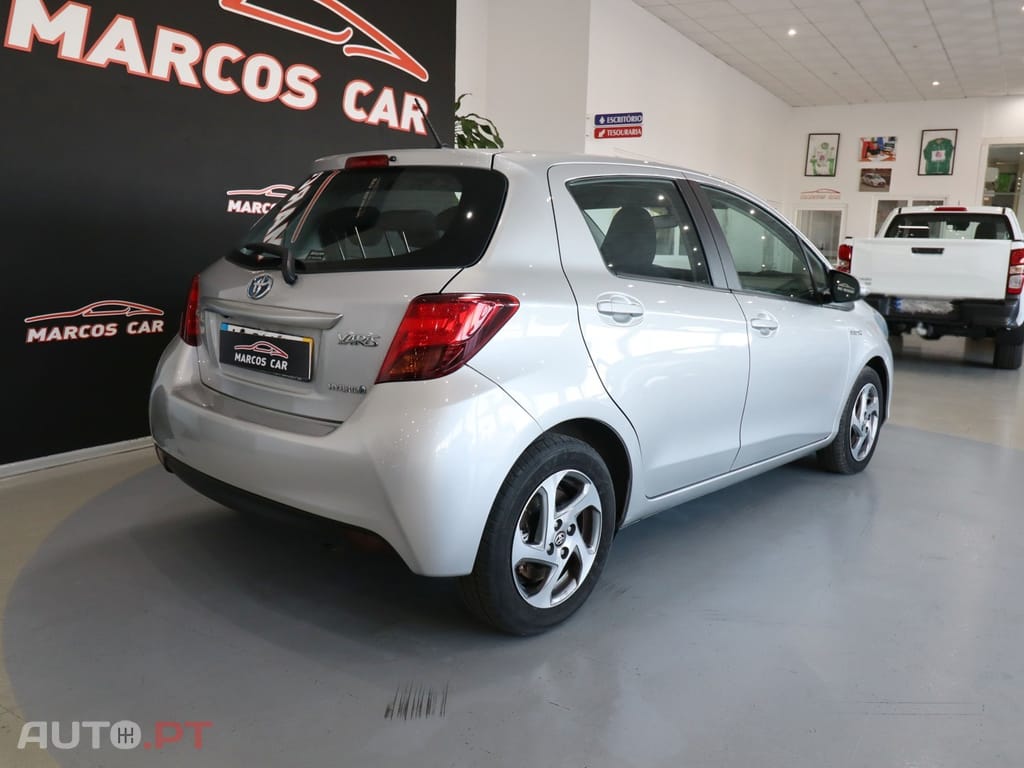 Toyota Yaris 1.5 HSD Active