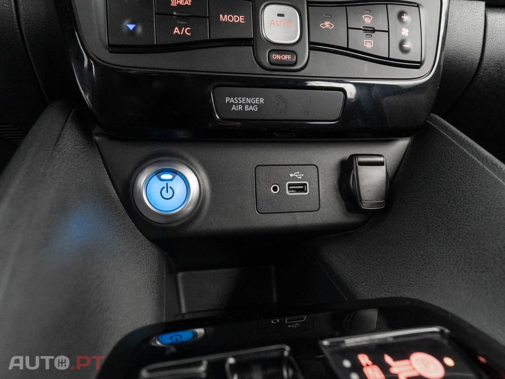 Nissan Leaf N-Connecta