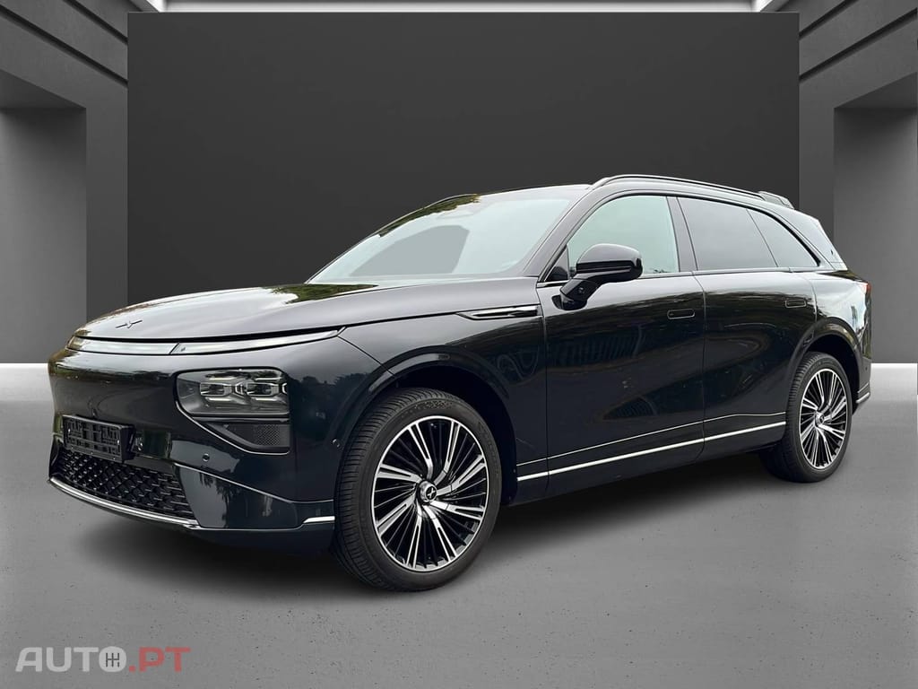 XPeng G9 98 kWh AWD Performance