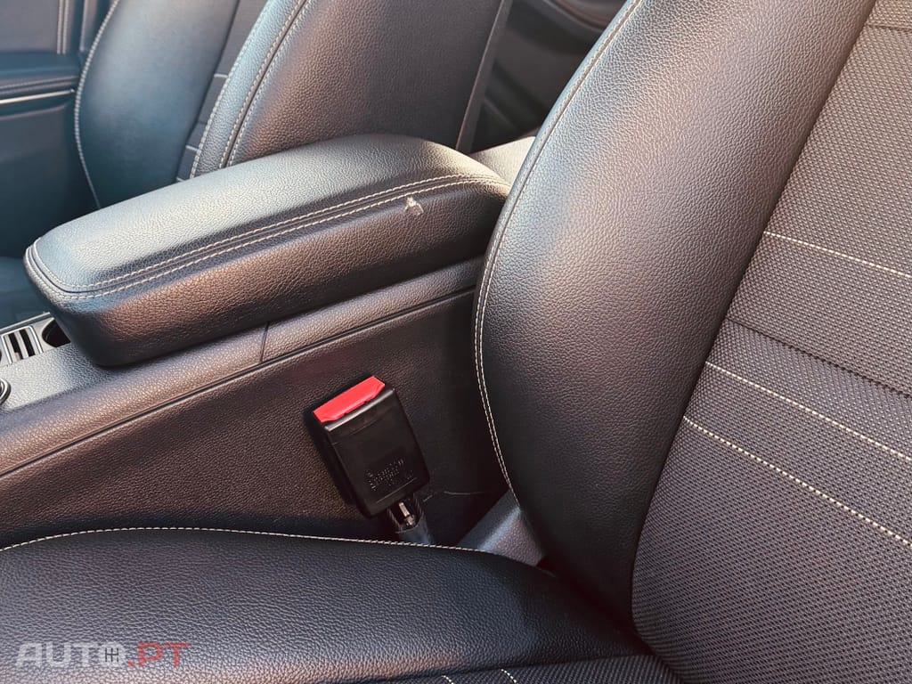 Mercedes-Benz CLA 220 CDi Urban Aut.111g