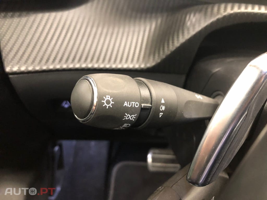 Peugeot 208 1.2 PureTech GT Line EAT8