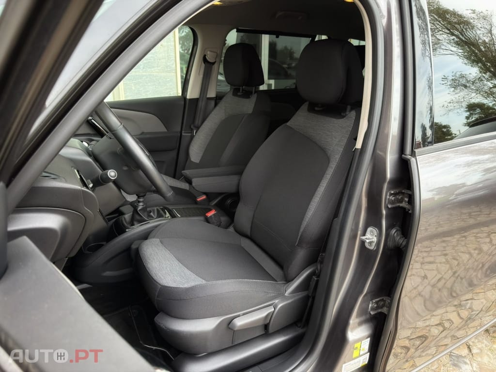 Citroen C4 SpaceTourer 1.2 PureTech Feel