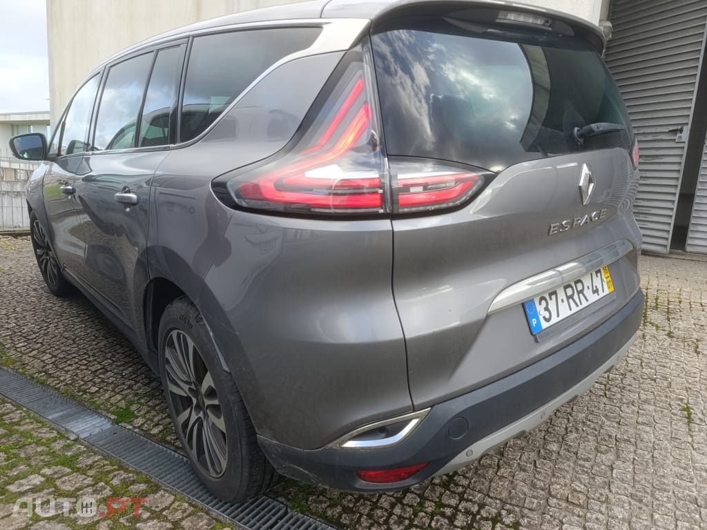 Renault Espace Initial Paris
